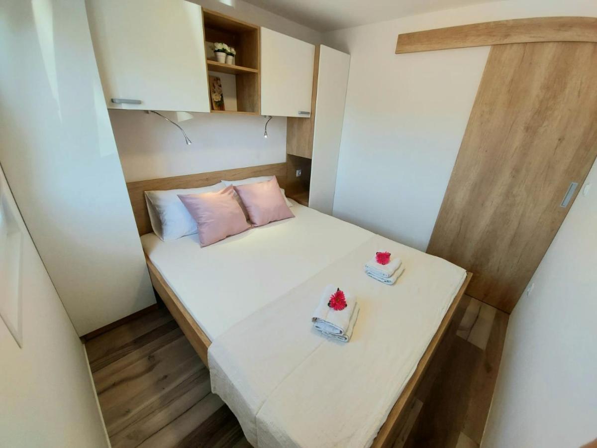 Mobile Homes Charly Tisno Eksteriør billede